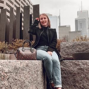 Meet your Posher, Olivia